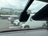 万が一の状況を映像と音声で記録する純正ドライブレコーダー搭載!!
