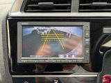 バックでの駐車が苦手な方や運転にあまり自信のない方でも後方の視界をしっかりサポート。安心して車庫入れが出来るバックカメラを装備しています!