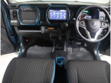 ポップなインテリアのハスラー。オシャレな内装に運転時の気分も上がります♪