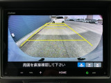 バックカメラも装備しております。車庫入れの苦手なお客様、もうご心配いりません。バックカメラがあれば、ぶつける心配無し?!重宝します!!