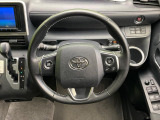 【純正革巻きステアリング】上質な革を使用することで、手にしっかり馴染みとても運転しやすいハンドルです♪