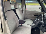 運転席・助手席の方が座るシートです。実際お座りいただくのが、分かりやすいと思います。お気軽にご来店ください