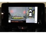 車両を上から見たような映像表示するパノラミックビューモニター付き!