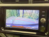 【バックカメラ】駐車時に後方がリアルタイム映像で確認できます。大型商業施設や立体駐車場での駐車時や、夜間のバック時に大活躍!運転スキルに関わらず、今や必須となった装備のひとつです!