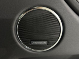 MERIDIANサウンドシステム 『コンサートのような臨場感溢れる音響空間を実現します。MERIDIANは英国のプレミアムオーディオブランドです。どうぞ店頭にてご体感ください。』