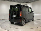 自動車保険・JAFも取り扱っております。また、お客様のご希望で保証延長(有償・一部の車種では取り扱いできません)もご準備しております。