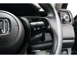 Hondaセンシングの機能のひとつ、アダプティブクルーズコントロール付!アクセルから足を離しても設定したスピードと前車との車間を保ち走行してくれます!車線維持もアシスト☆高速道路で疲労軽減ですね☆