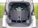 普段のお買い物や通勤、送迎等に十分な荷室スペースを確保しております。セカンドシートを倒すと、大きな荷物の積載も可能です♪