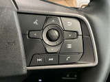 ステアリングスイッチ搭載!ハンドルひとつで手を離さなくても運転中視線をそらさなくても操作が出来て便利です♪