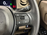 Hondaセンシングの機能のひとつ、アダプティブクルーズコントロール付!アクセルから足を離しても設定したスピードと前車との車間を保ち走行してくれます!車線維持もアシスト☆高速道路で疲労軽減ですね☆
