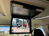 【フリップダウンモニター】付き☆後部座席に座りながら大画面でTVやDVDをお楽しみいただけます♪