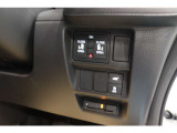 【両側電動スライドドア】スイッチ一つでスライドドアが開閉可能。狭い駐車場での乗り降りも安心です。