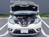 納車以降、お車のメンテナンスは自宅近所の日産サービス拠点にて承ります。専門の教育を受けたサービスフロント&メカニックが無料1ヶ月点検から法定/車検整備、万一の故障・不具合の修理まで全て担当いたします。