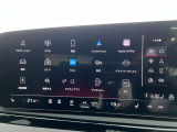 【スマートフォンインターフェース搭載】スマホと連動し地図や音楽の設定が可能。MMIナビゲーションでは、高解像度カラーディスプレイに、Bluetooth接続によるハンズフリー通話機能を搭載しております。