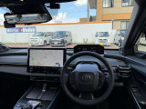 見通しのよいすっきりとした視界で、誰でも運転しやすいです。運転のしやすさは疲れにくさにも繋がりますよ♪