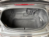普段のお買い物や通勤、送迎等に十分な荷室スペースを確保しております。