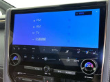 ディスプレイオーディオを装備。スマホとクルマをつなぐことで、これまでのナビに加えて、いろんなサービスが楽しめます。