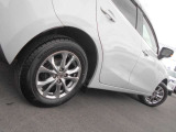 マツダ車はもちろん、良質の中古車を取り揃え、明るく元気なスタッフがお客様をお迎えいたします☆