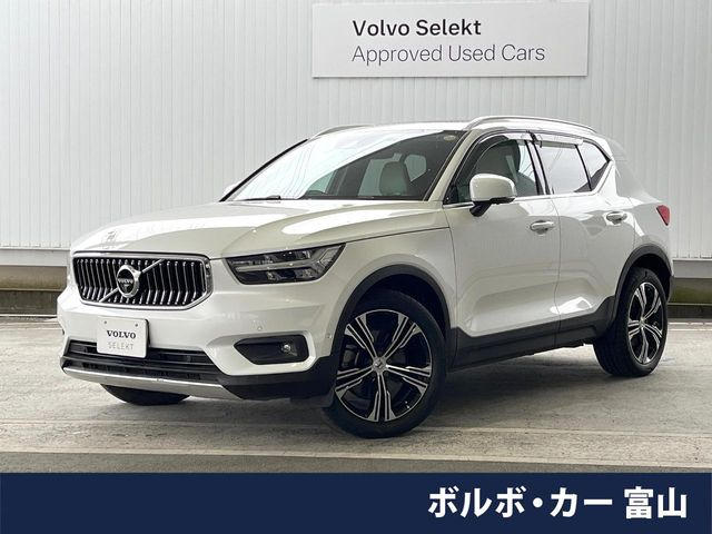 XC40 B4 AWD インスクリプション 4WD