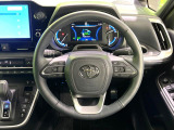 【純正革巻きステアリング】上質な革を使用することで、手にしっかり馴染みとても運転しやすいハンドルです♪