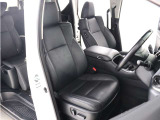 (電動シート)運転席8ウェイパワーシート!シートメモリー機能付き!上級グレードならではの贅沢装備で人気装備となります。