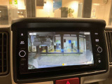 前方と室内です