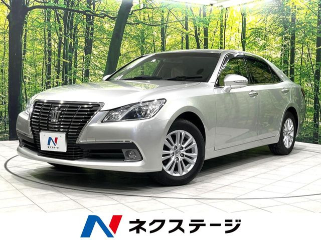 クラウン 2.5 ロイヤルサルーン i-Four 4WD 