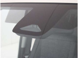 TOYOTA SAFETY SENSEは道路状況、車両状態、天候状態及びドライバーの操作状況などによっては、作動しない場所があります。あくまで運転補助機能です。