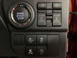 運転席のスイッチでリヤのスライドドアを電動で開閉できます♪スマートキーやドアハンドルからも開閉が可能です☆