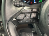 ステアリングにオーディオ操作スイッチが付いています。オーディオ画面に直接タッチしなくても操作が出来ますので、運転に集中できます。