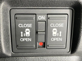 【両側パワースライドドア】スマートキーや運転席のスイッチで後席両側スライドドアの開閉が可能♪電動だから力を入れてドアを開ける必要が無く、小さなお子様でも簡単に開け閉めでき快適です♪