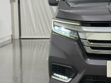 ★LEDヘッドライト搭載★ 白っぽく光る明るく省電力なLEDライト!先進的な白い輝きでフロントフェースを引き締めます☆