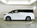 トヨタならではの「3つの安心」をセットにした『トヨタ認定中古車』です。「まるごとクリーニング」「車両検査証明書」「ロングラン保証」付き。