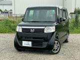 2013年式の【★車種★】が入庫しました!まだ入庫したばかりですので、現在ルームクリーニングなどを行っている最中です。ご興味を持っていただけましたら、ご連絡をください。
