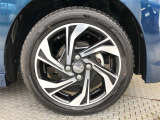 純正15インチアルミ!タイヤサイズは165/55R15です