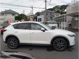 車両右側面です。