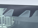 2つのカメラが歩行者やクルマを検知!衝突の可能性が高まると、自動で強いブレーキをかけ、衝突の回避または衝突時の被害を軽減する「デュアルカメラブレーキサポート」