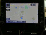 ディスプレイオーディオ搭載 ナビとしての機能はもちろん、お手持ちのスマホと連携しスマホ内の音楽を聴いたり、メッセージの受信等色々な事が出来ます