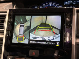 全方位モニターがついています! 車の周囲を360&deg;安全確認できるので、普段の駐車はもちろんの事、縦列駐車や幅寄せの際にも活躍してくれますよ。