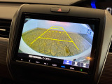 【バックカメラ】リバースにするだけで映ります、後方の安全確認や、狭い駐車場での車庫入れ、雨の日や夜間など視界の悪い時に便利です!安全にバックする為には欠かせない装備です。