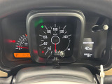 【スピードメーター】メーターがシンプルで見やすく運転しやすいですね!