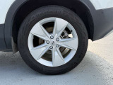 見た目にも重要な専用アルミホイール装着です。車がより引き締まって見えます!やっぱりオシャレは足元からですね♪