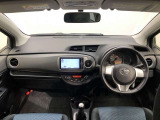 シンプルながら機能性あふれる運転席廻りです。視界性もよく、運転しやすいですよ。
