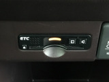 ETC車載器付。ETCが使用可能な道路通行料はキャッシュレスでスマートに走行できます。再セットアップして納車致します。