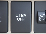 ★CTBA(シティブレーキアクティブシステム)搭載★ 約30m/h以下での衝突の回避・軽減を自動(被害軽減)ブレーキで支援するシステムです!その他、安全装備もバッチリです☆