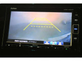 バックカメラが装備されており、後方の安全確認はもちろんのこと狭い場所での駐車や雨の日・夜間など視界の悪いコンディションでのストレスの軽減にもなります!
