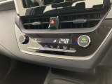 オートエアコンは温度を設定するだけで、自動で風量などを設定してくれます。運転しながら操作も必要ないので、安全性も向上します。