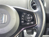 Hondaセンシングの機能のひとつ、アダプティブクルーズコントロール付!アクセルから足を離しても設定したスピードと前車との車間を保ち走行してくれます!車線維持もアシスト☆高速道路で疲労軽減ですね☆