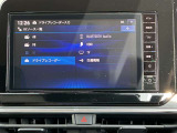 カーナビは、Bluetooth対応のメモリーナビが装着されています。