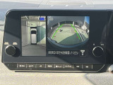 全周囲モニター付いています。駐車時の不安を和らげます。